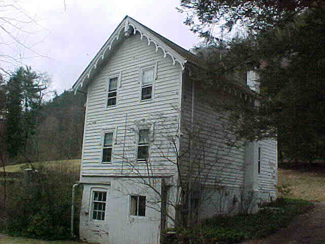 Building photograph for 27+29 WHITE HOLLOW ROAD